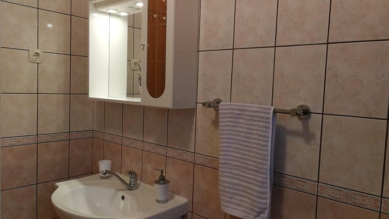 Barbara Apartment โอโทชาส ภายนอก รูปภาพ